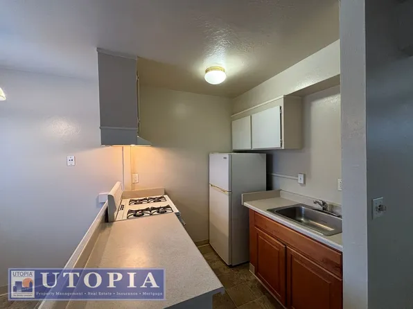 110 Kaye St #11, Santa Cruz, CA 95060