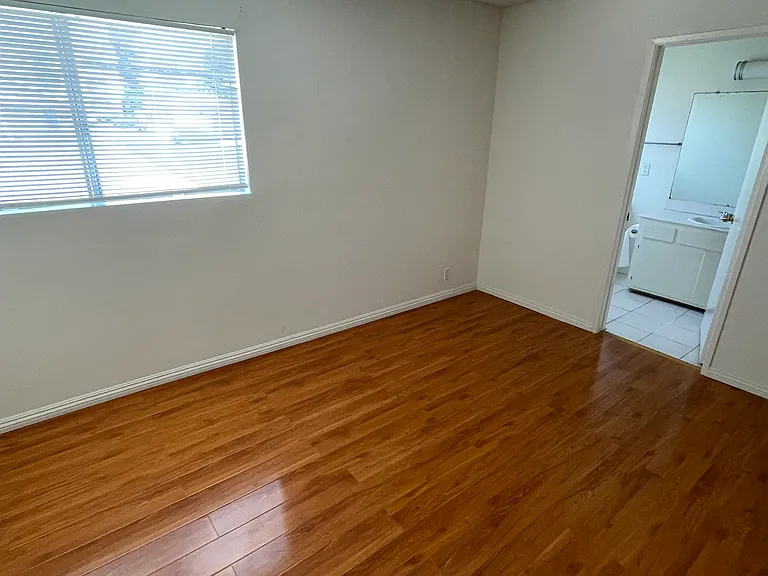 805 S Stoneman Ave #E — Photo 13