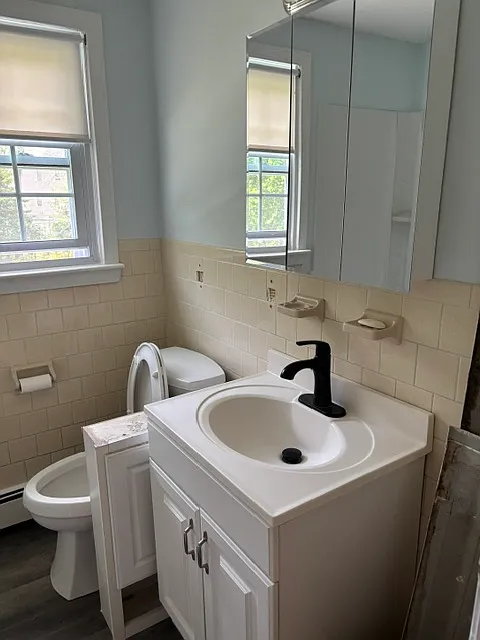 3 bed, 1100 sqft, $3,200 — Photo 4