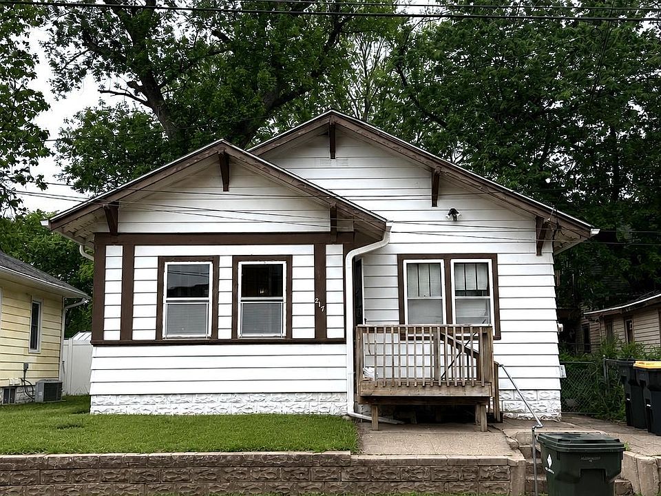 1st image of 217 Rebecca St