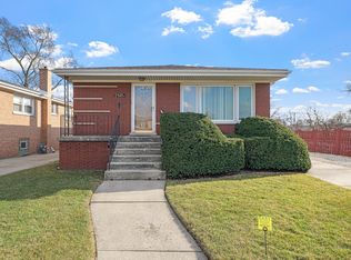 2949 W 100th St, Evergreen Park, IL 60805