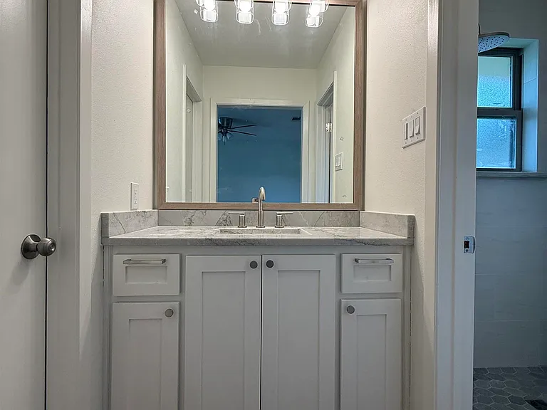 8763 Sharlane Dr — Photo 11