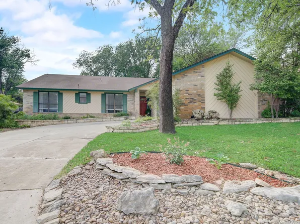 13843 E HILLSIDE DR, San Antonio, TX 78249