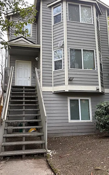 5630 12th Ave NE — Photo 1