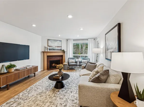 10501 8th Avenue NE #225, Seattle, WA 98125
