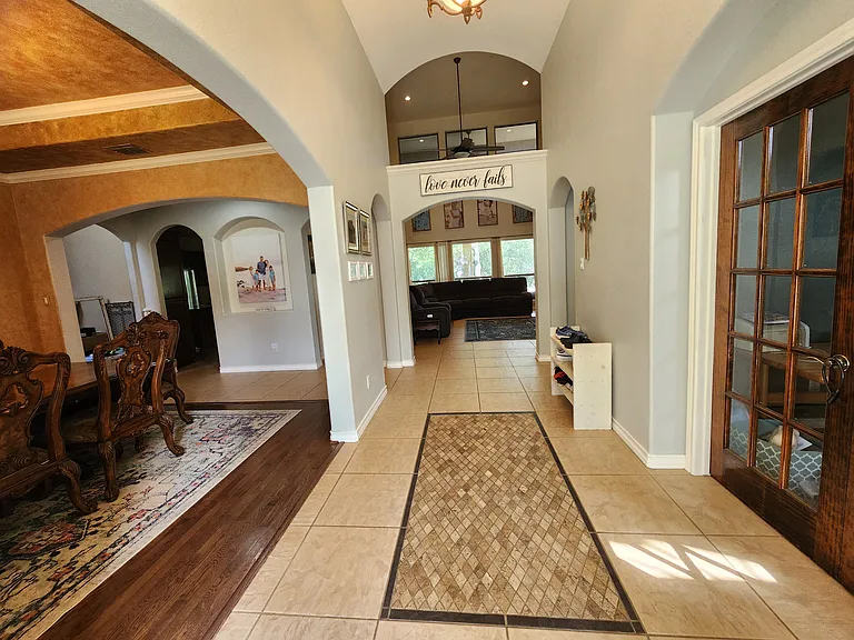 25815 Mount Carillon — Photo 5