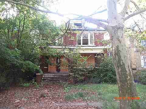 3807 Clairmount