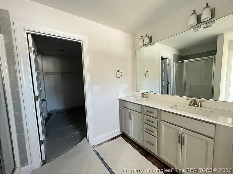 229 Brickendon Ln #324 — Photo 10