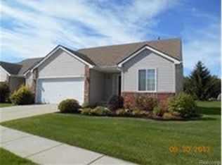 2083 W Ridge Dr, Davison, MI 48423