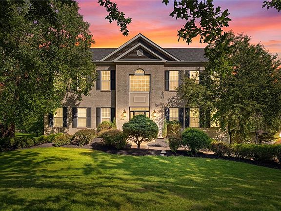 4th image of 105 Hidden Oak Dr