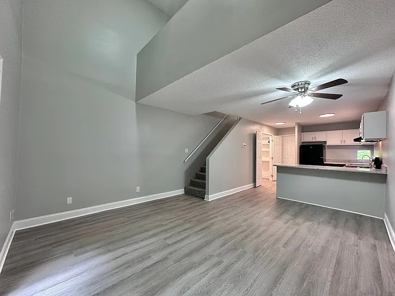 The Hammond Apartments — Photo 97