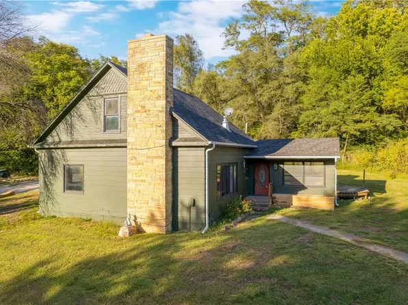 206 Commercial St, Forest City, MO 64451