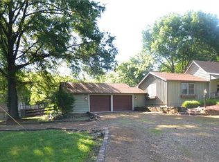 196 N Wyman Rd, Fayetteville, AR 72703