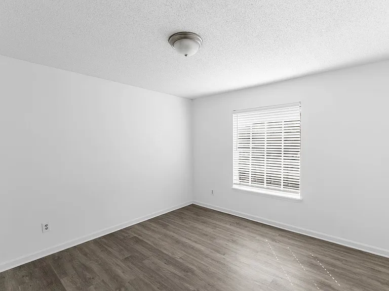 Cedar South — Photo 20