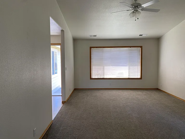 1373 Wrangler Ct — Photo 10