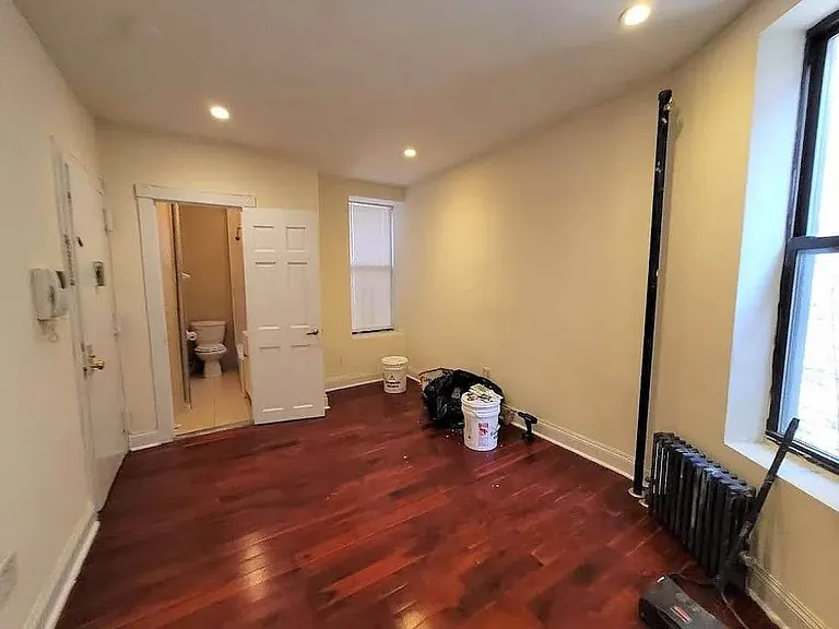 121 W 104th St #5V — Photo 5
