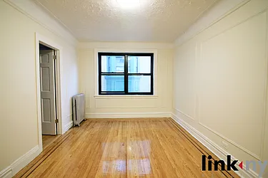 Rented by Link NY Realty
