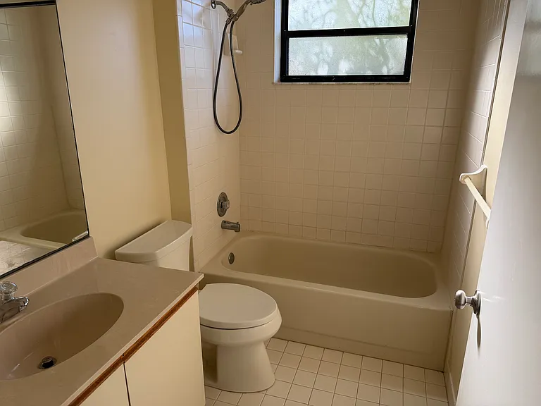 6533 SE Federal Hwy #102 — Photo 9