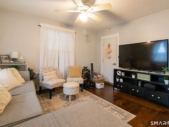 5th image of 76 Gridley St Unit 2