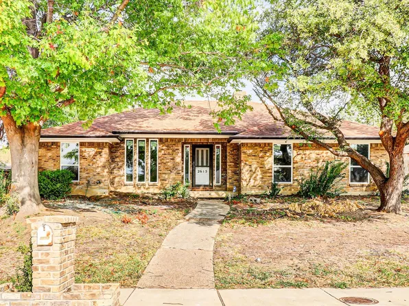2615 Dove Creek Ln, Carrollton, TX 75006