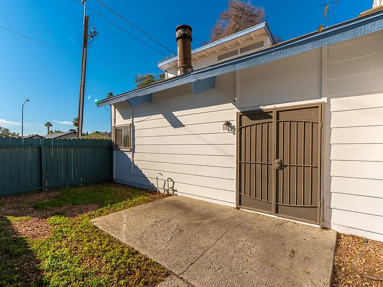 4090 Gold Coast Dr #1 — Photo 10