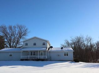 17971 Springview Dr, Sterling, IL 61081