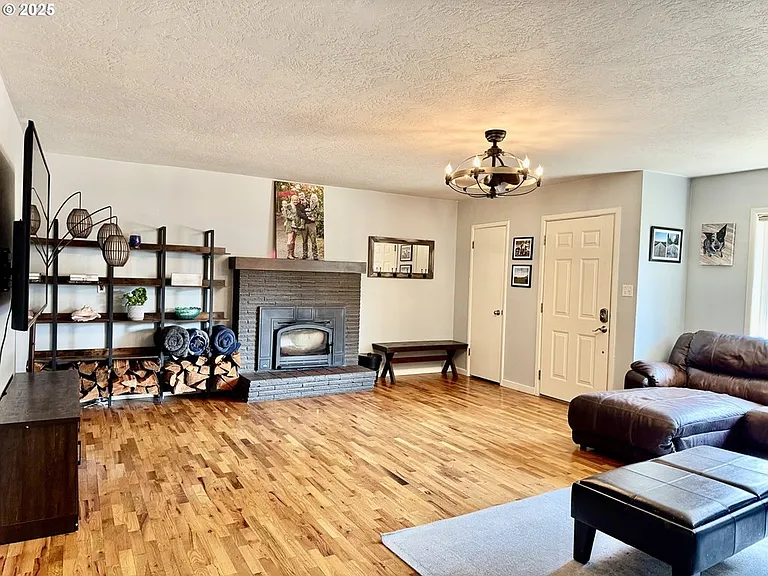 25371 Perkins Rd — Photo 6