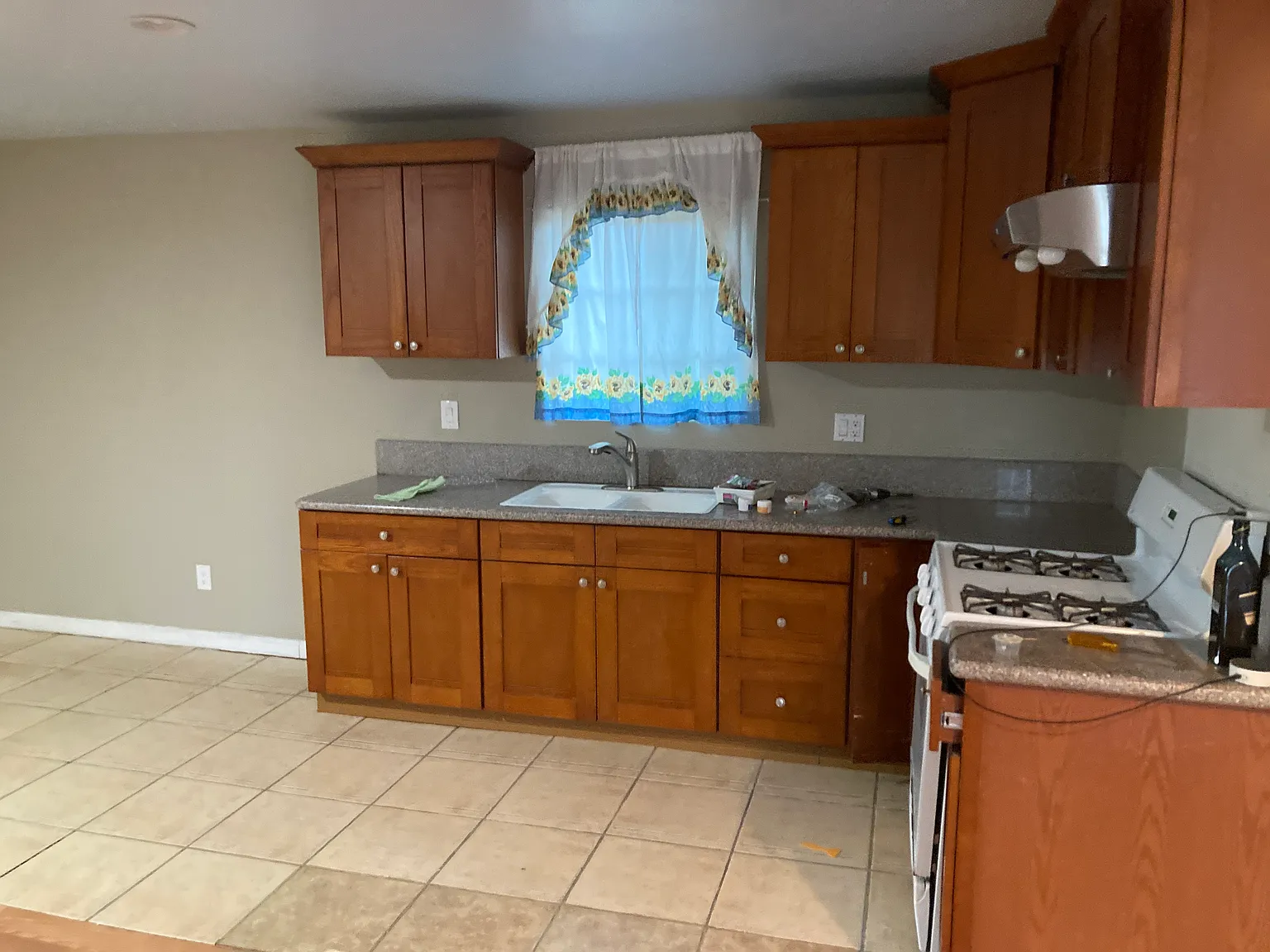 1 bed, 650 sqft, $1,995 — Photo 3