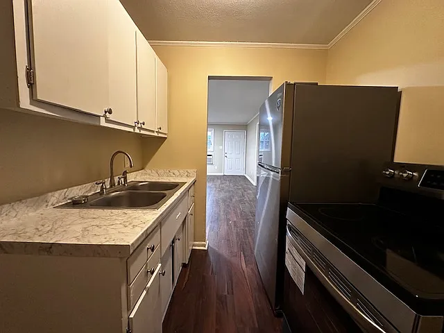 3304 Martin Ave #D — Photo 9