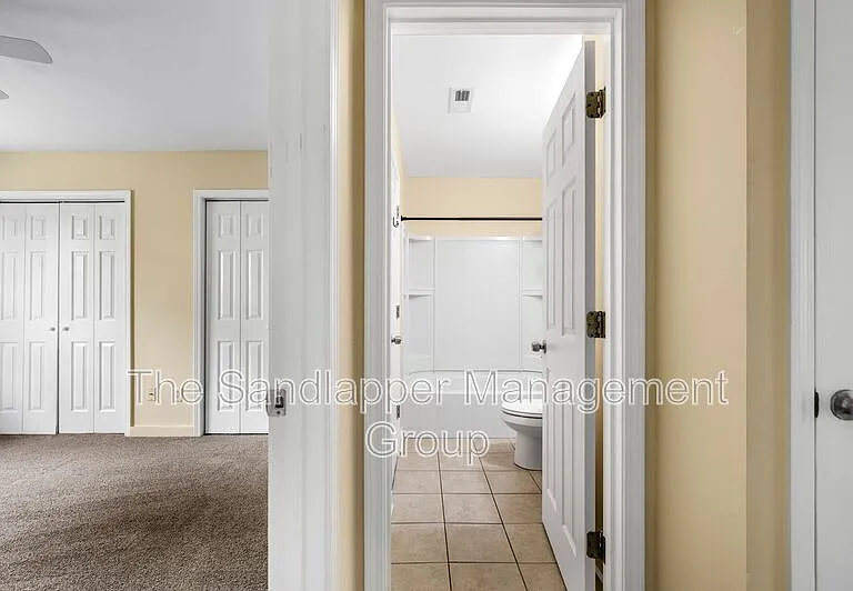7955 Timbercreek Ln #H — Photo 16