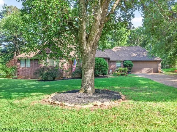 1608 Ridgeview Dr, Booneville, AR 72927