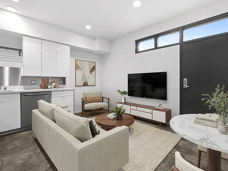 Echo Designer Loft Apartments — Photo 27