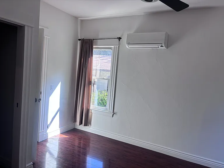 503 Bay St — Photo 19