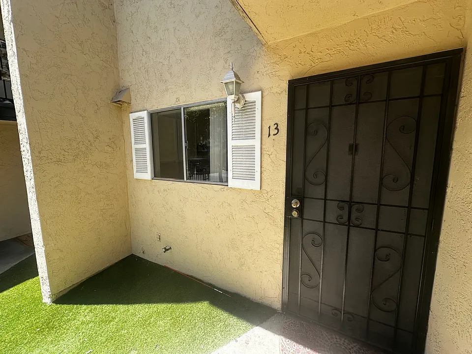 8850 Olive Ln #13