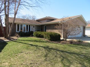 14532 Knox Ave, Midlothian, IL 60445