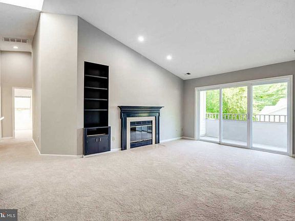 2nd image of 7705 Lafayette Forest Dr APT 32