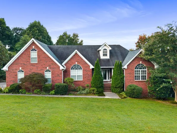 9120 Greystone Valley Dr, Ooltewah, TN 37363