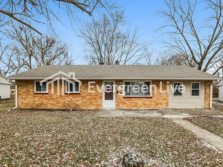 8816 Montery Ct — Photo 1