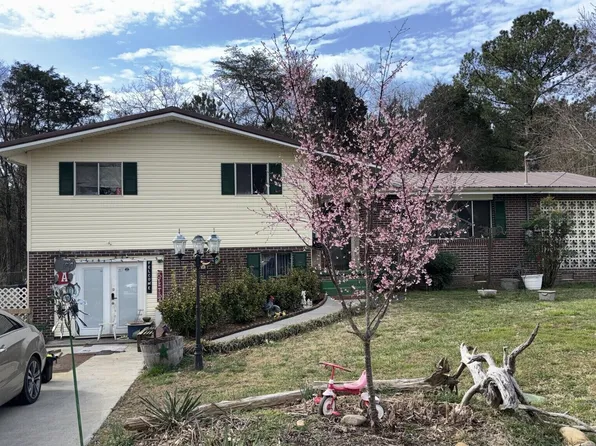 86 Rosewood Dr, Trenton, GA 30752