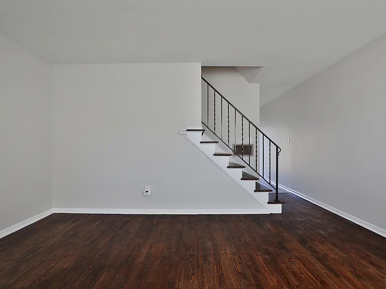 3427 Maize Rd — Photo 41
