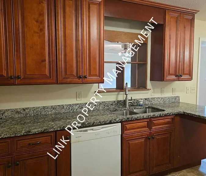 5407 Winniespan Rd — Photo 3