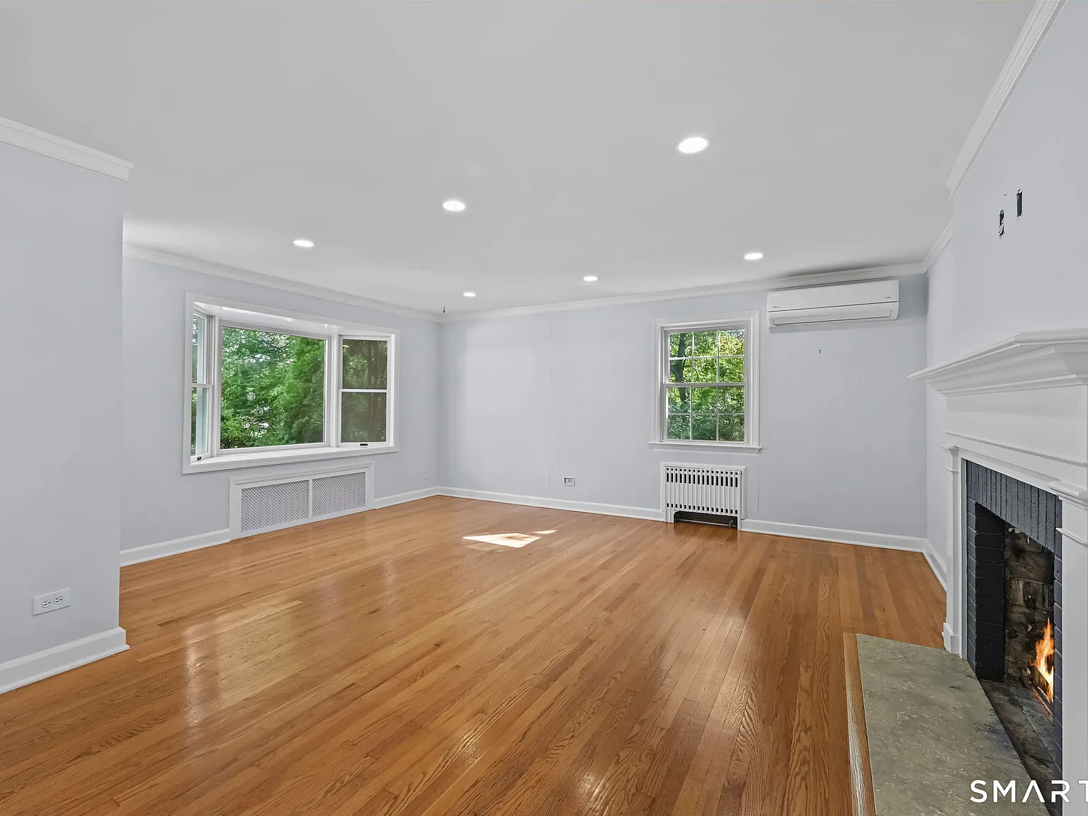 4 bed, 2.5 bath, 2531 sqft, $5,400 — Photo 4