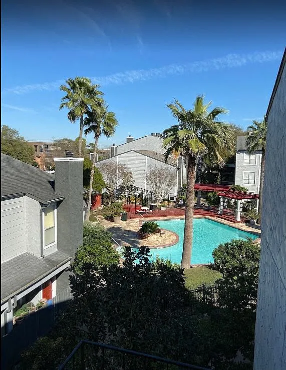 The One at 5959 — Photo 1