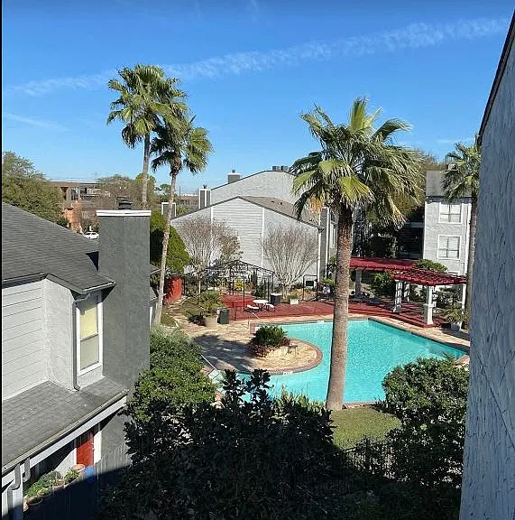 The One at 5959 — Photo 1