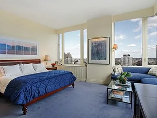 Sold by Corcoran | media 17