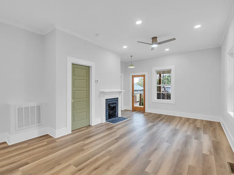289 Werts St — Photo 11