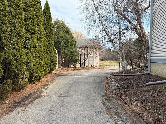 3rd image of 11004 North Range Line ROAD