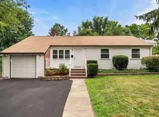 542 Trapelo Rd, Waltham, MA 02452