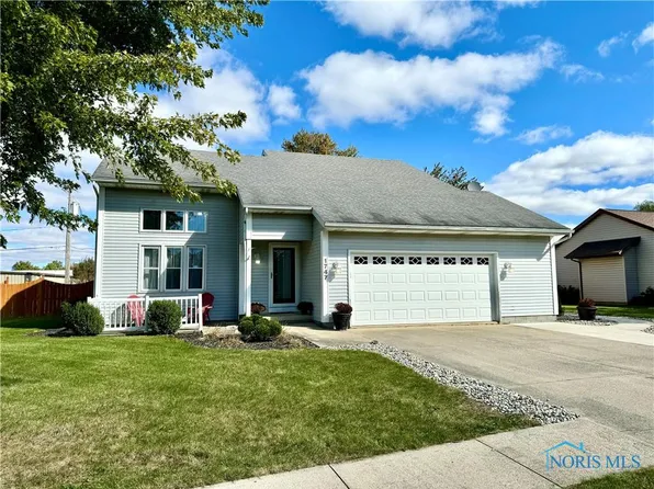 1747 Tiffin Dr, Defiance, OH 43512