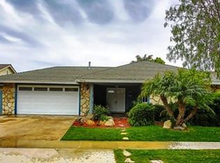 7172 Sunlight Dr, Huntington Beach, CA 92647